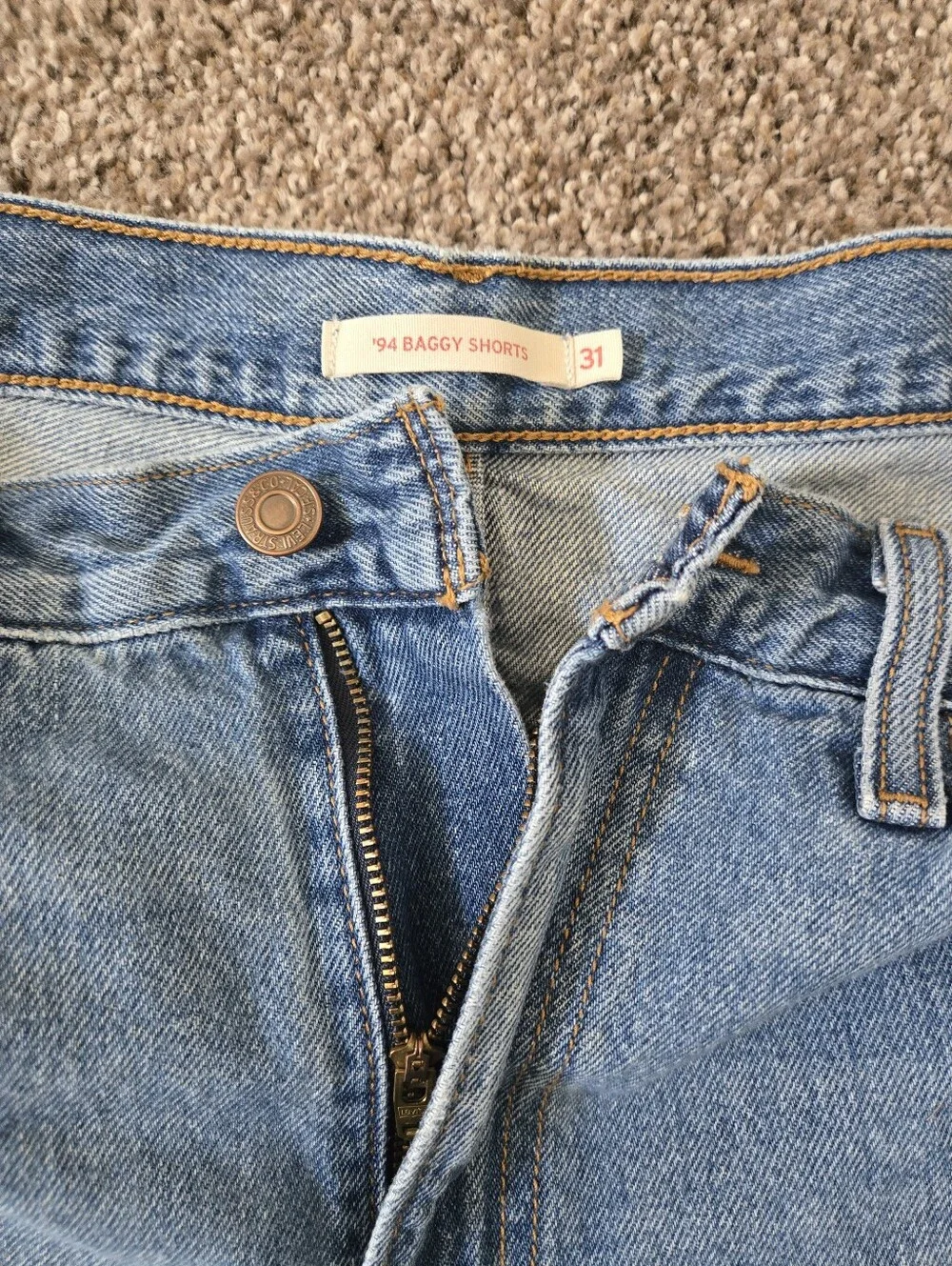 Levis levi 94